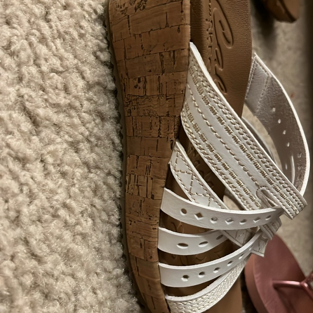 Heels - Picture 2 of 4